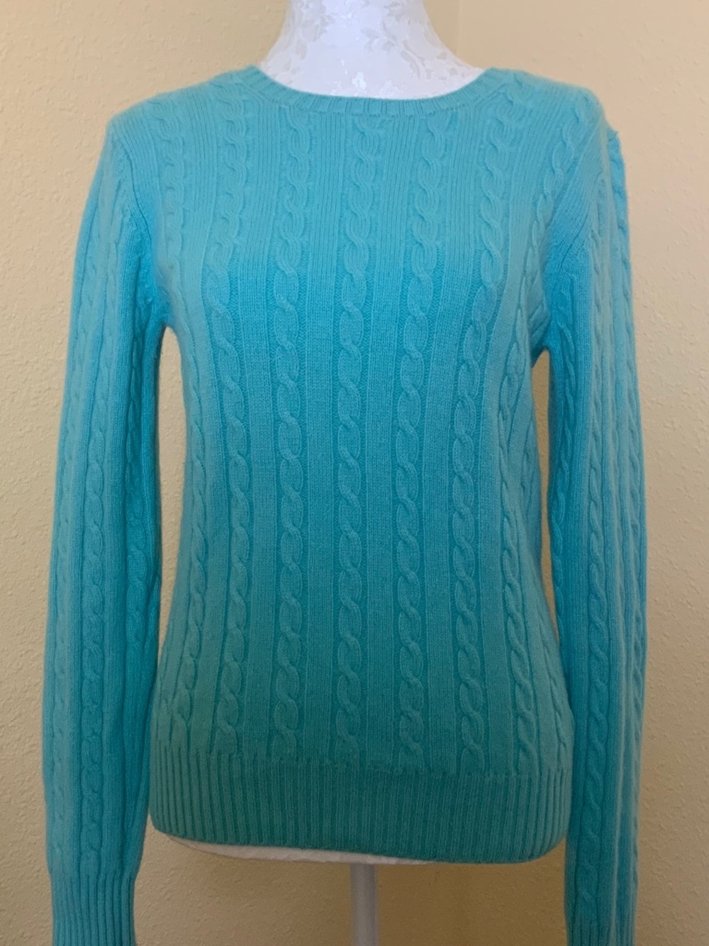 Lilly Pulitzer 100% Cashmere Cable Knit Sweater